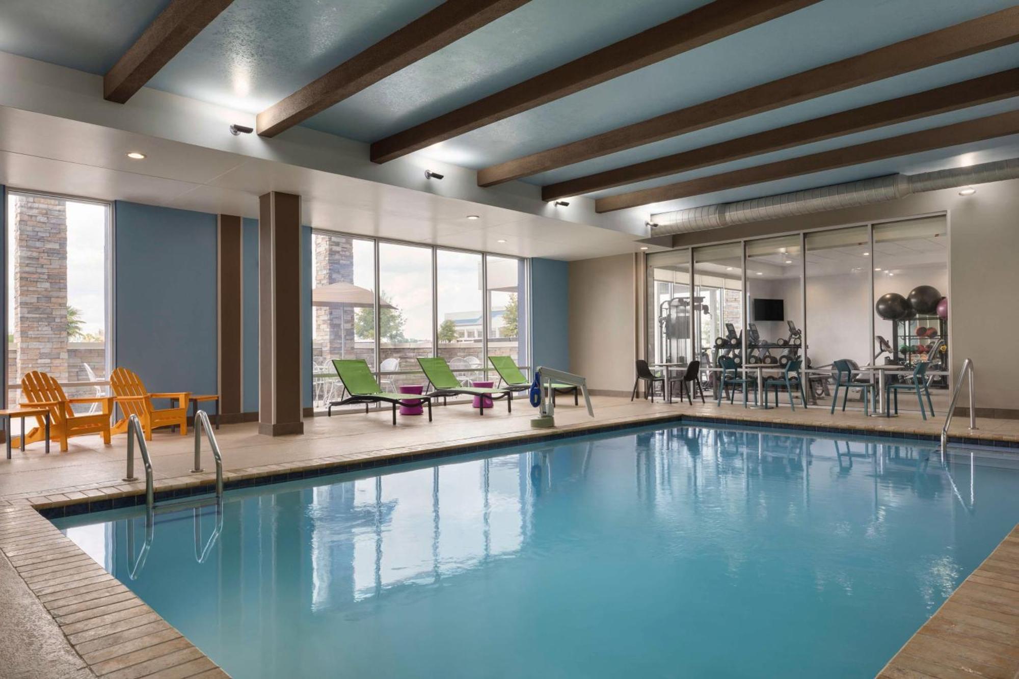 Home2Suites By Hilton Florence Extérieur photo