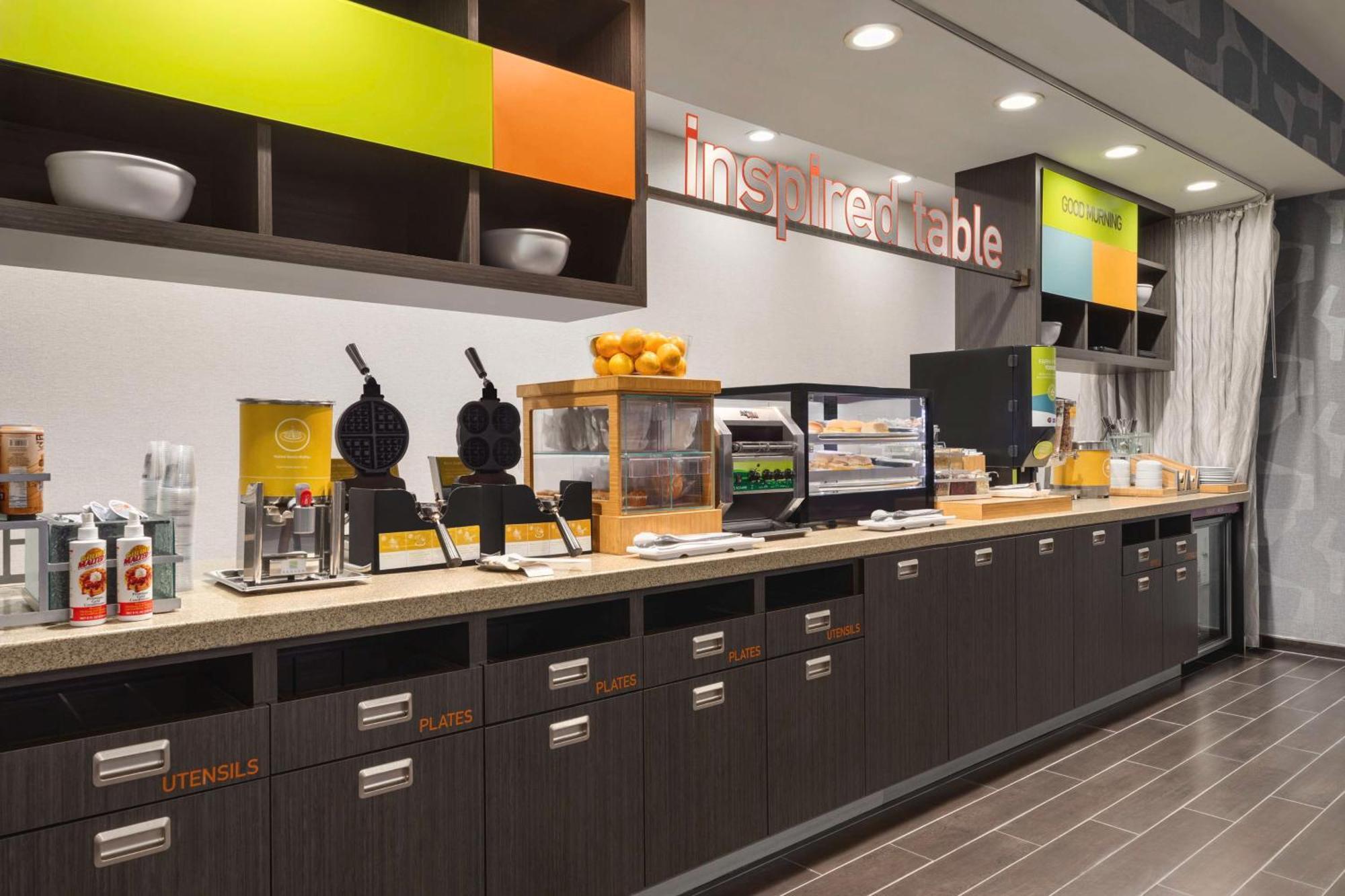 Home2Suites By Hilton Florence Extérieur photo