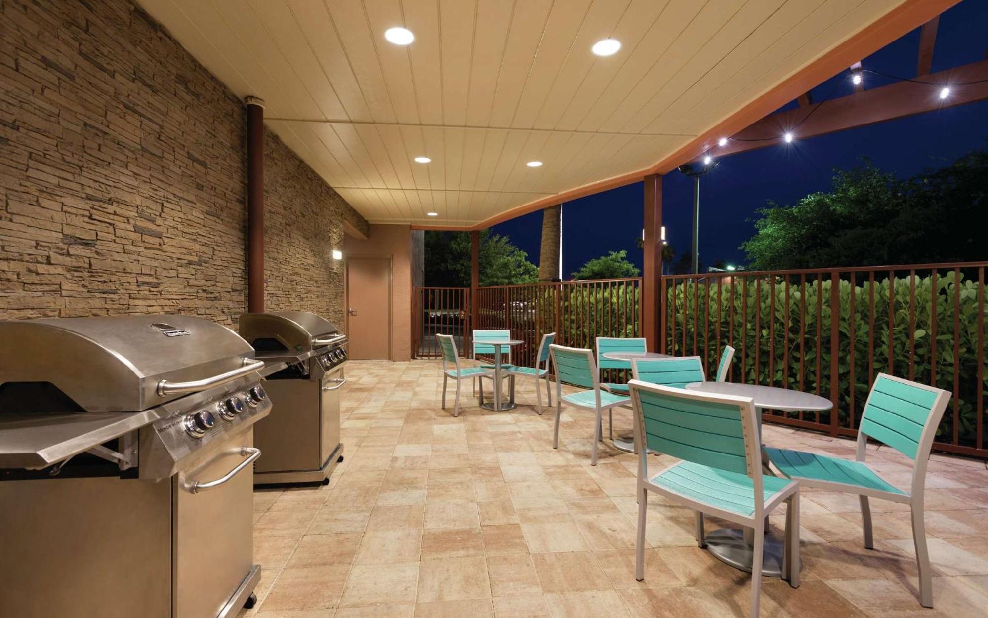 Home2Suites By Hilton Florence Extérieur photo